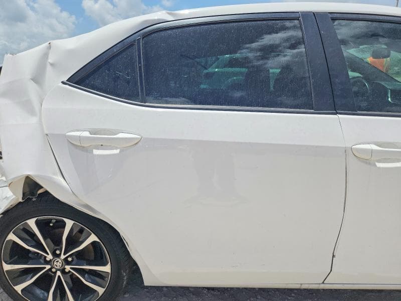 2019 TOYOTA COROLLA SE 10
