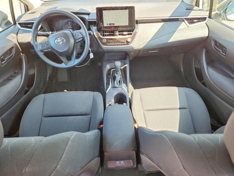 2026 TOYOTA COROLLA LE 8