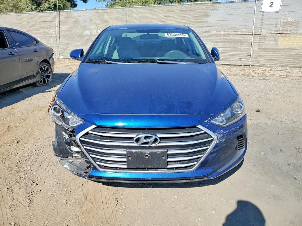 2017 HYUNDAI ELANTRA SE 5