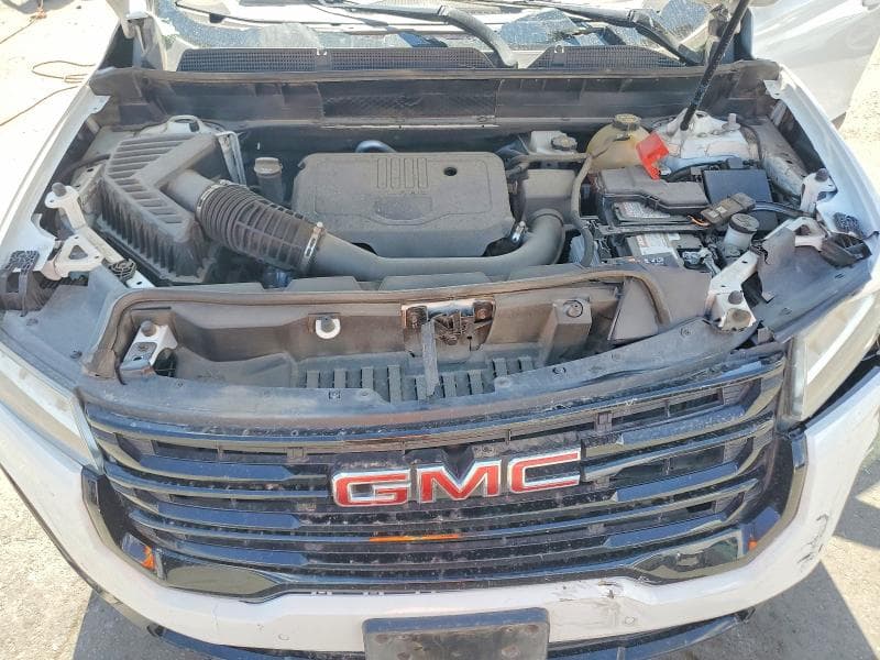 2023 GMC ACADIA SLE 12