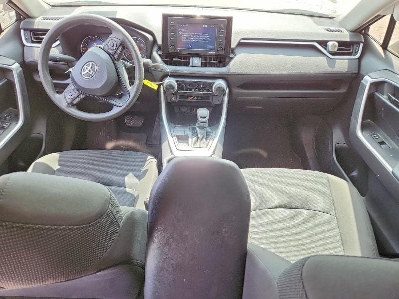 2021 TOYOTA RAV4 LE 8