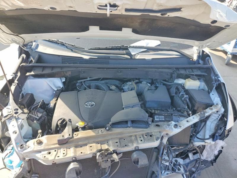 2017 TOYOTA HIGHLANDER XLE 12
