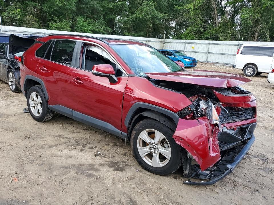 2021 TOYOTA RAV4 XLE 4