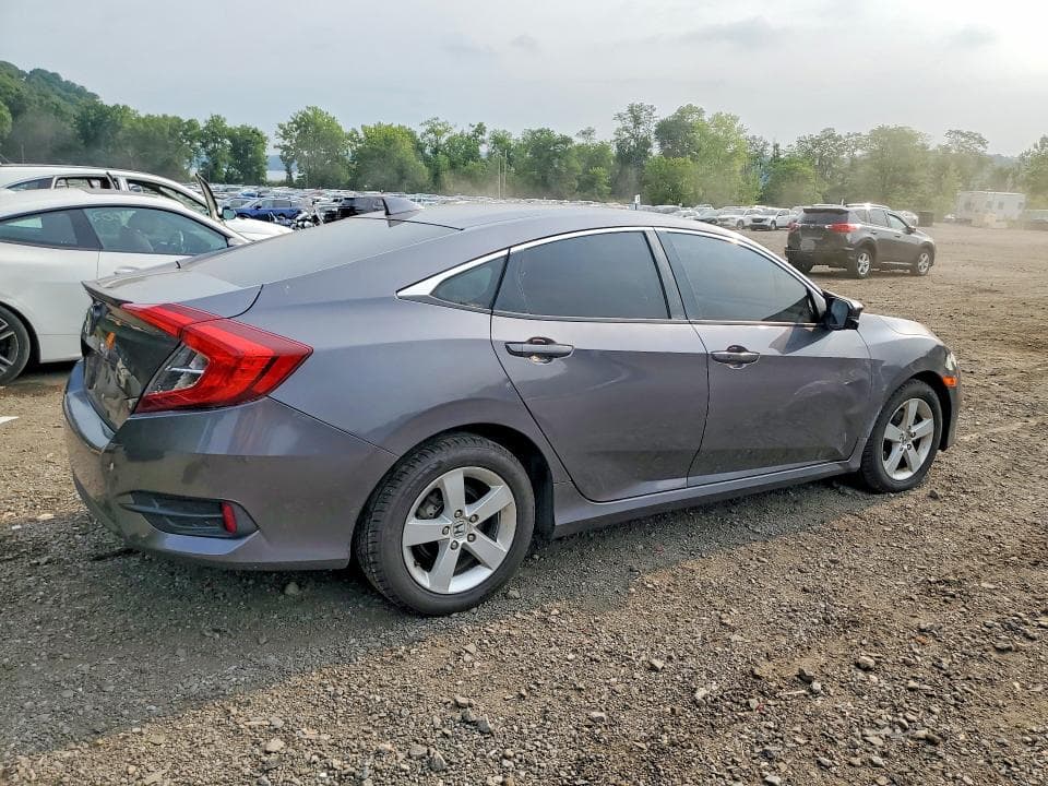 2018 HONDA CIVIC EX 3