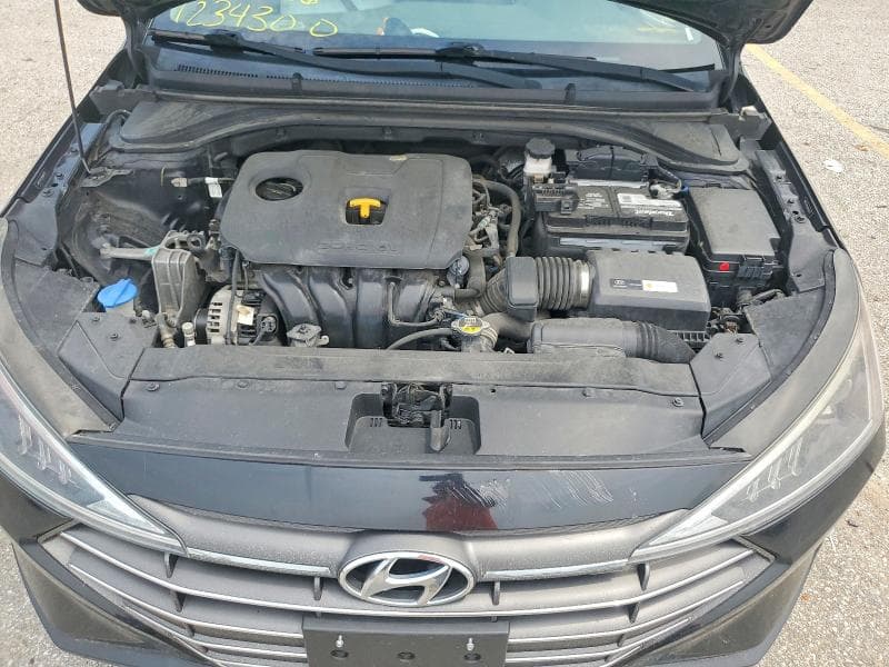 2019 HYUNDAI ELANTRA SE 11