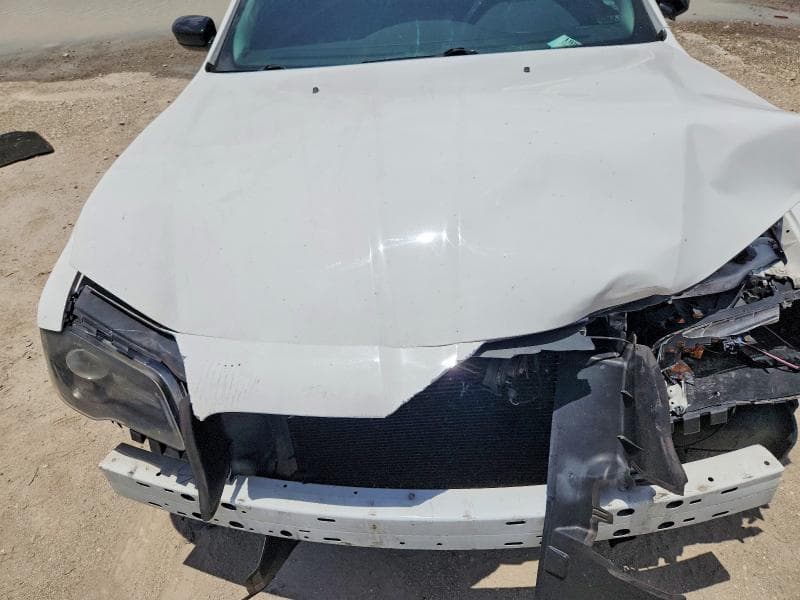 2018 CHRYSLER 300 TOURING 11
