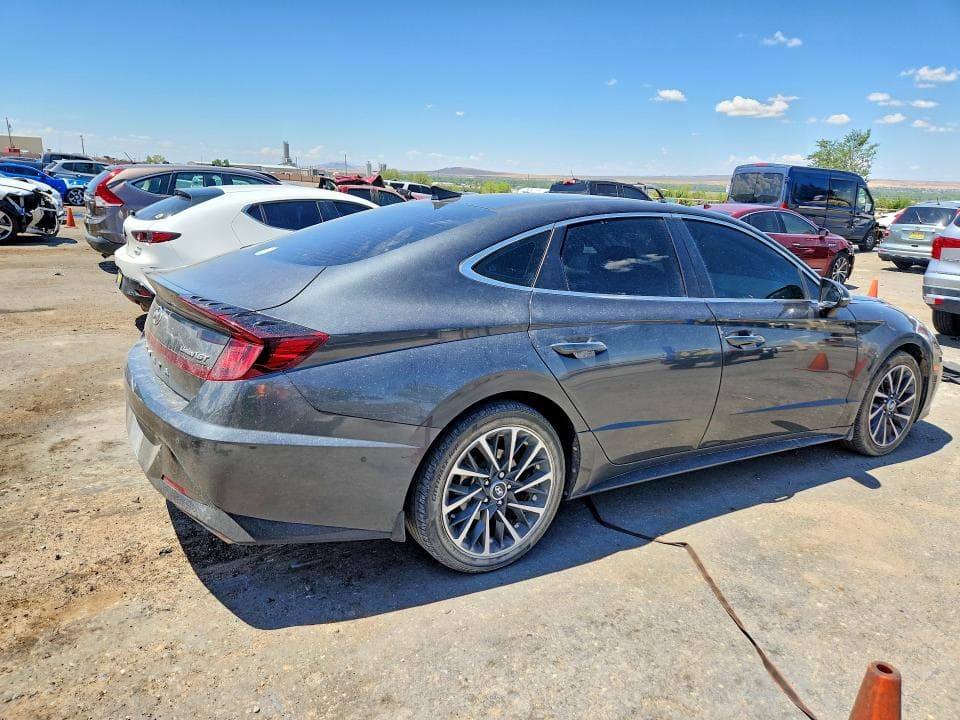 2022 HYUNDAI SONATA LIMITED 3