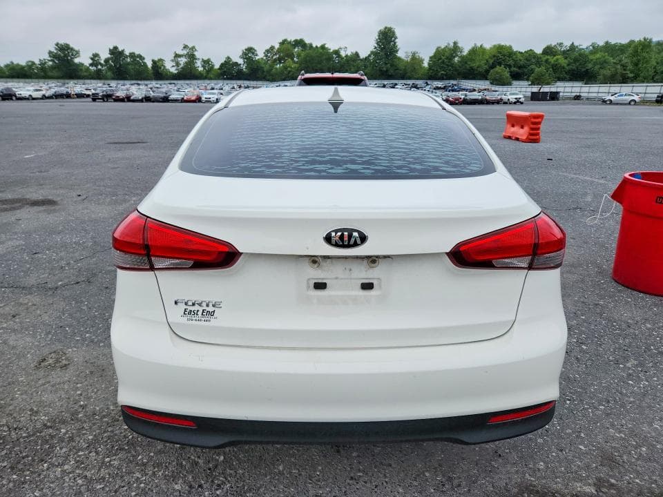 2017 KIA FORTE LX 6