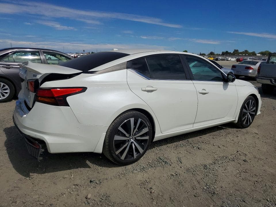 2020 NISSAN ALTIMA SR 3