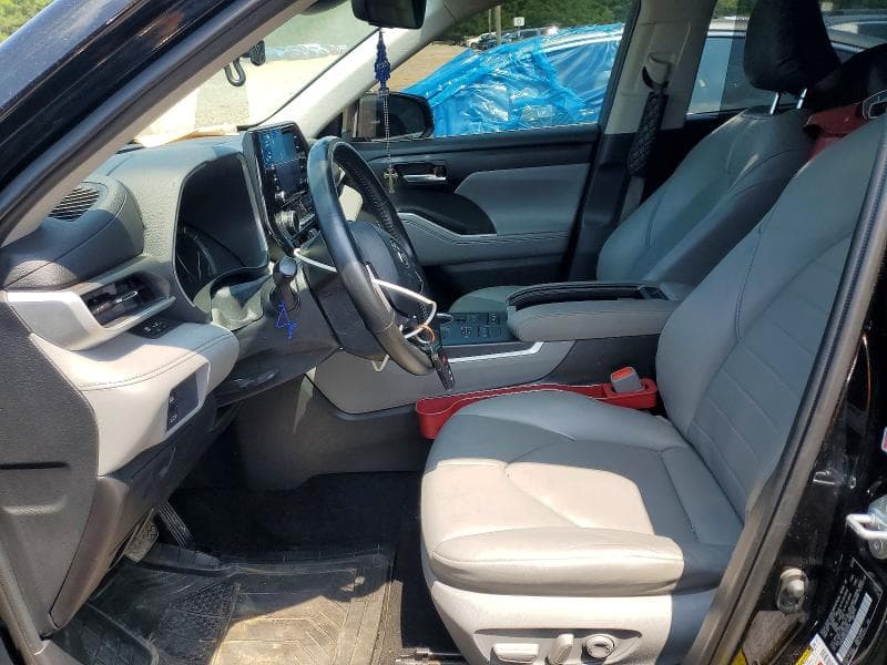 2020 TOYOTA HIGHLANDER XLE 7