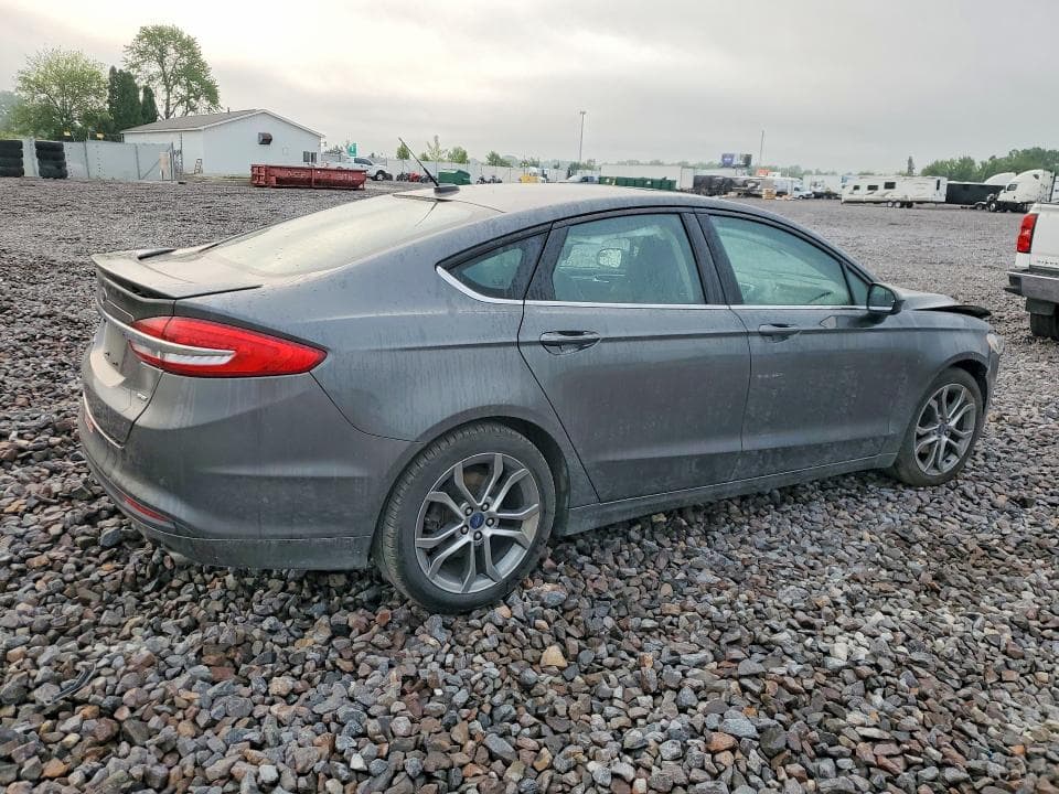 2017 FORD FUSION SE 3