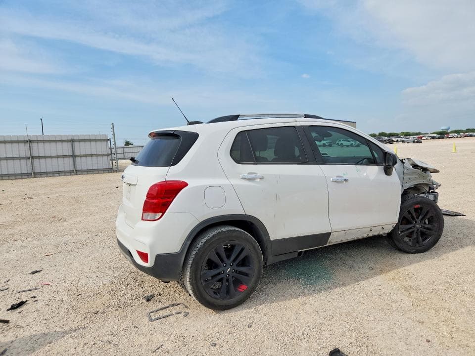 2018 CHEVROLET TRAX 1LT 3