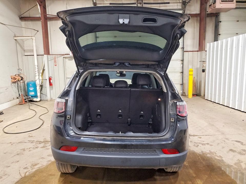 2022 JEEP COMPASS LATITUDE LUX 6