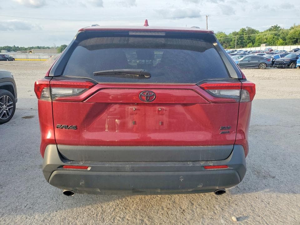 2024 TOYOTA RAV4 XLE 6