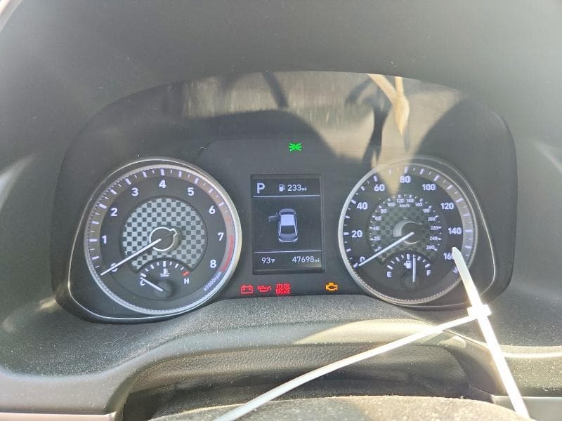 2020 HYUNDAI ELANTRA SE 9
