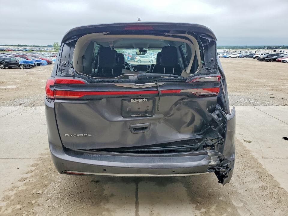 2022 CHRYSLER PACIFICA TOURING L 6