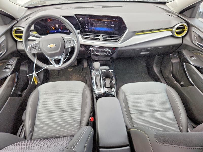 2025 CHEVROLET TRAX 1LT 8