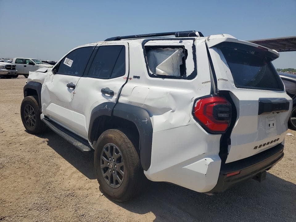 2026 TOYOTA 4RUNNER SR5 2