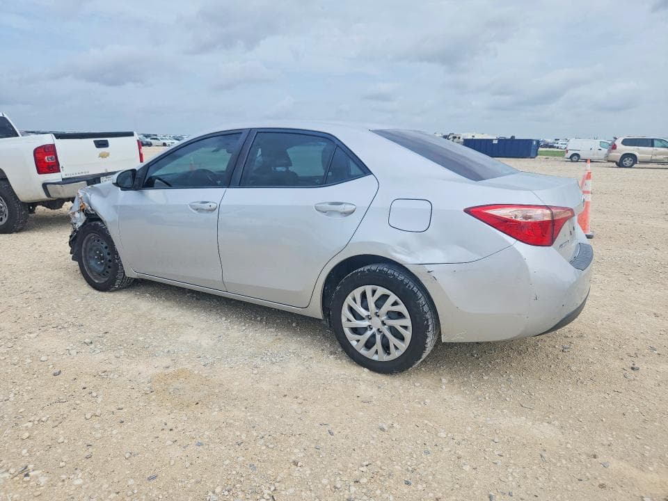 2018 TOYOTA COROLLA LE 2