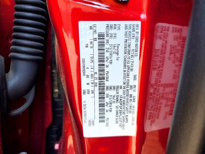 2017 FORD FOCUS SE 12