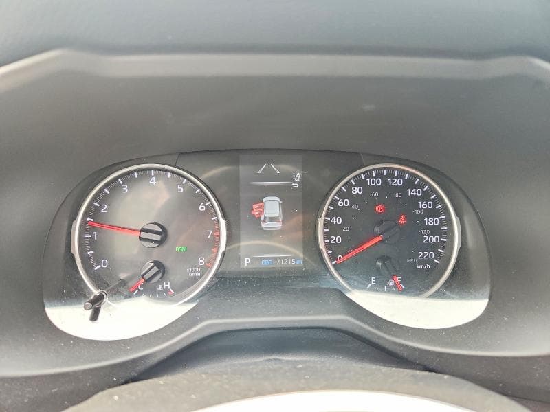 2022 TOYOTA RAV4 LE 9