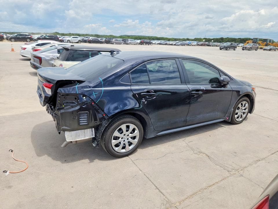 2025 TOYOTA COROLLA LE 3