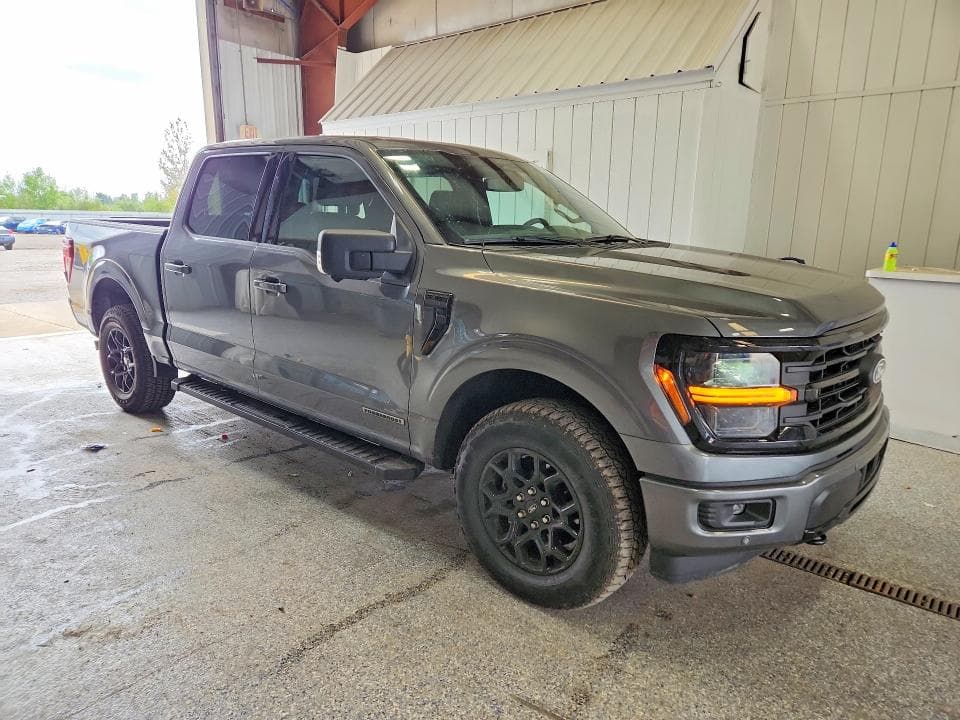 2025 FORD F150 XLT 4