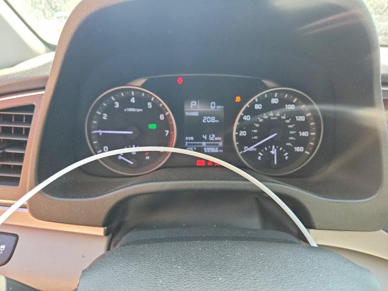 2018 HYUNDAI ELANTRA SE 9