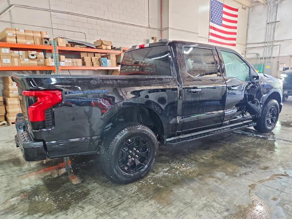2025 FORD F150 LIGHTNING XLT 3