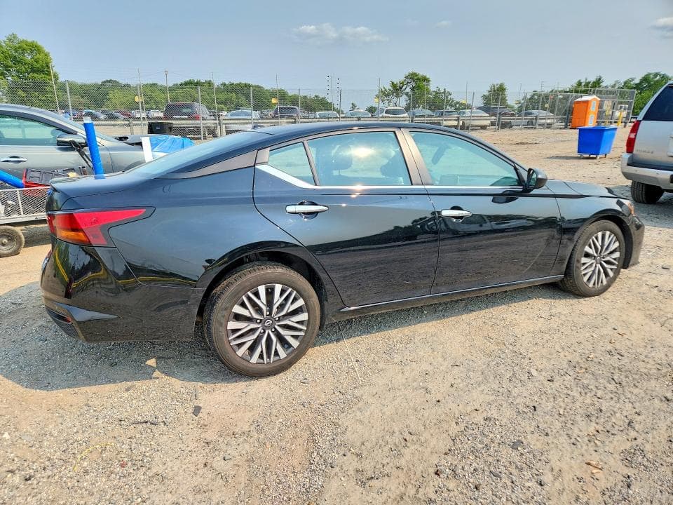 2025 NISSAN ALTIMA SV 3