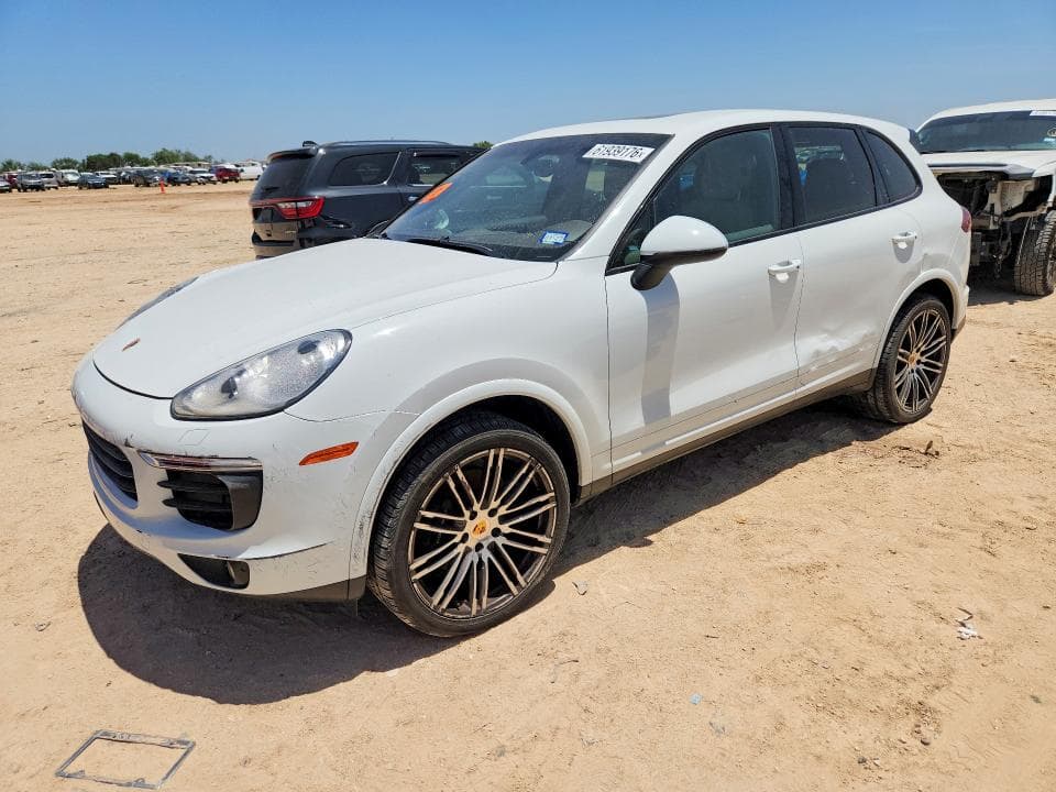 2017 PORSCHE CAYENNE