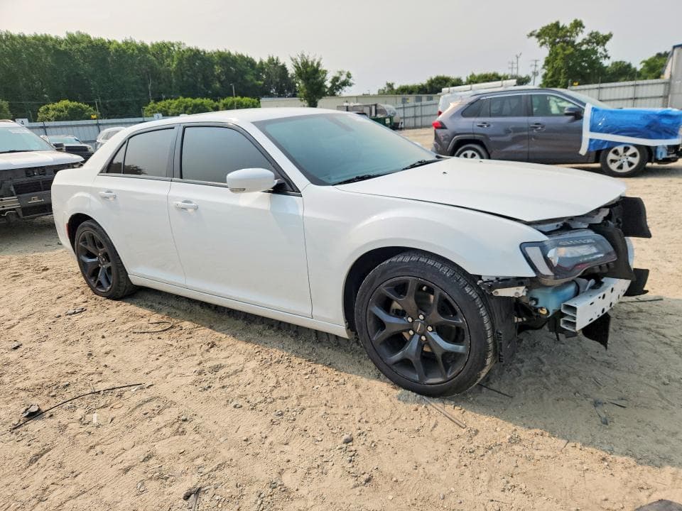 2021 CHRYSLER 300 S 4