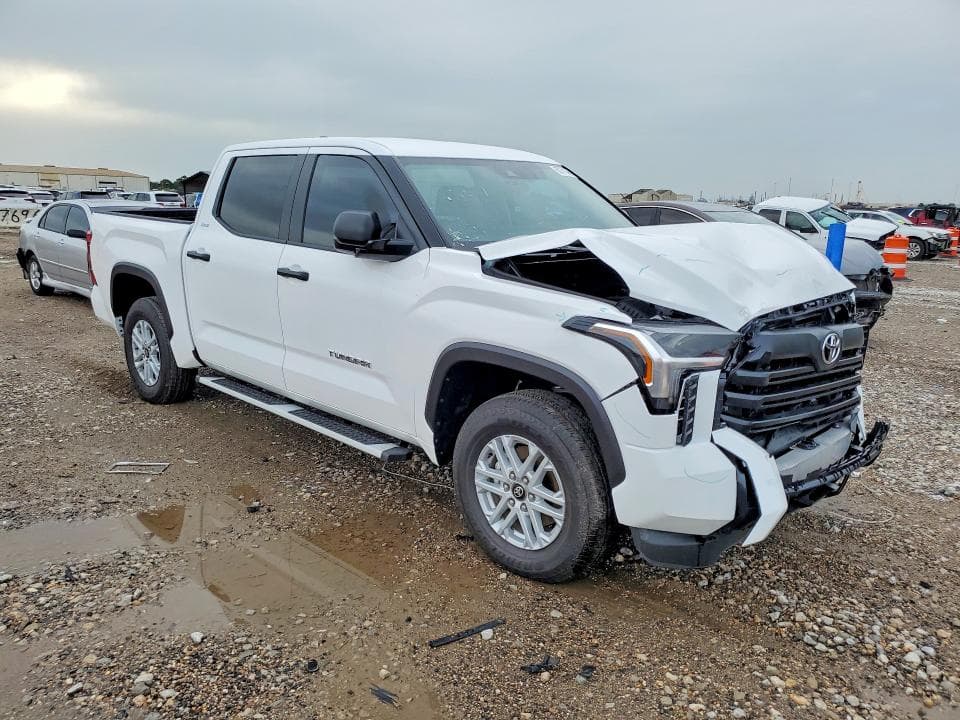 2026 TOYOTA TUNDRA SR5 4