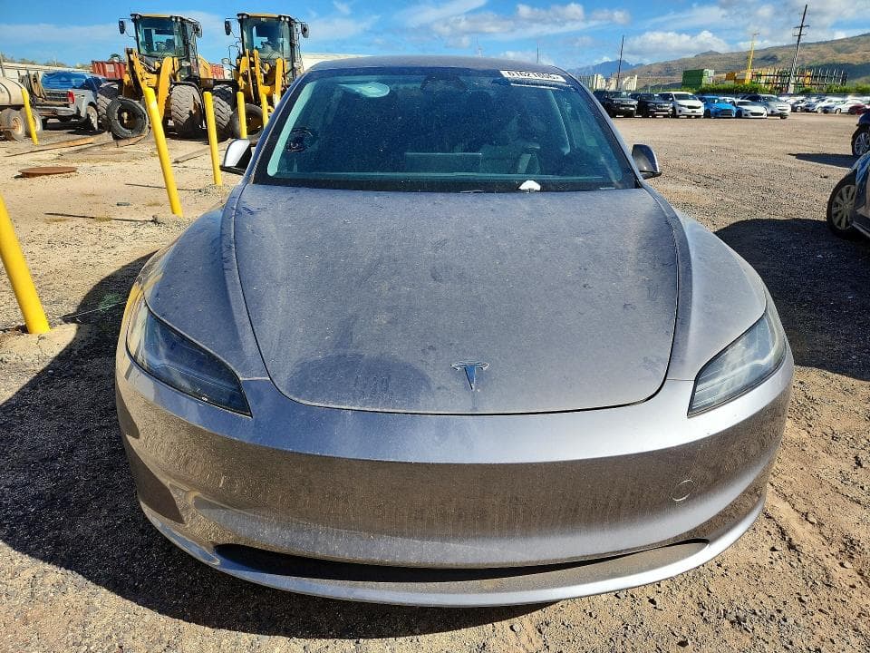2025 TESLA MODEL 3 5