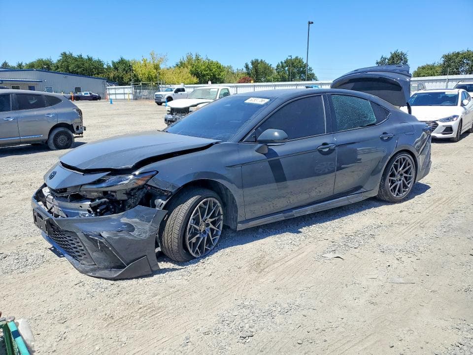 2025 TOYOTA CAMRY SE - 1