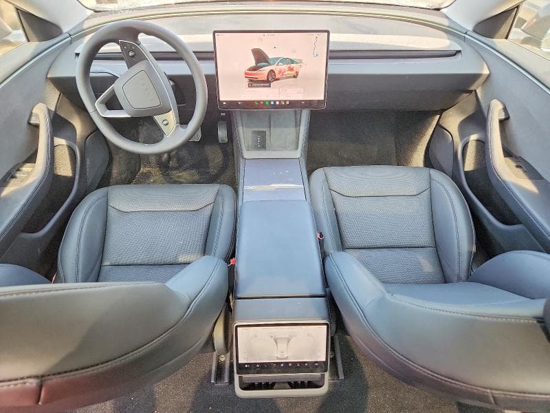 2026 TESLA MODEL 3 8