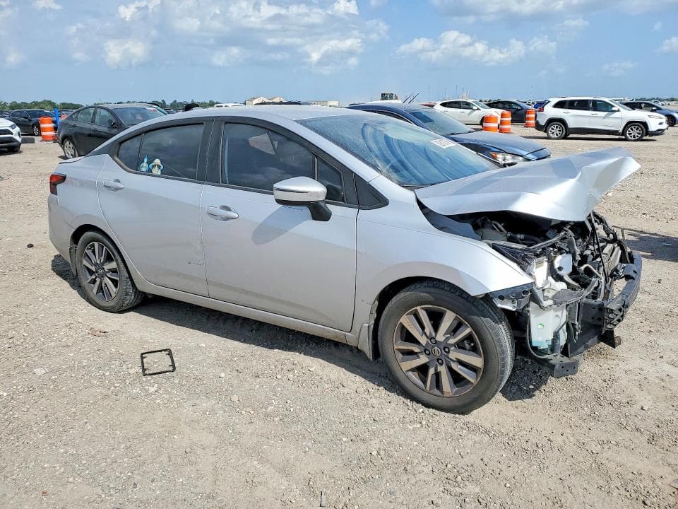 2020 NISSAN VERSA SV 4