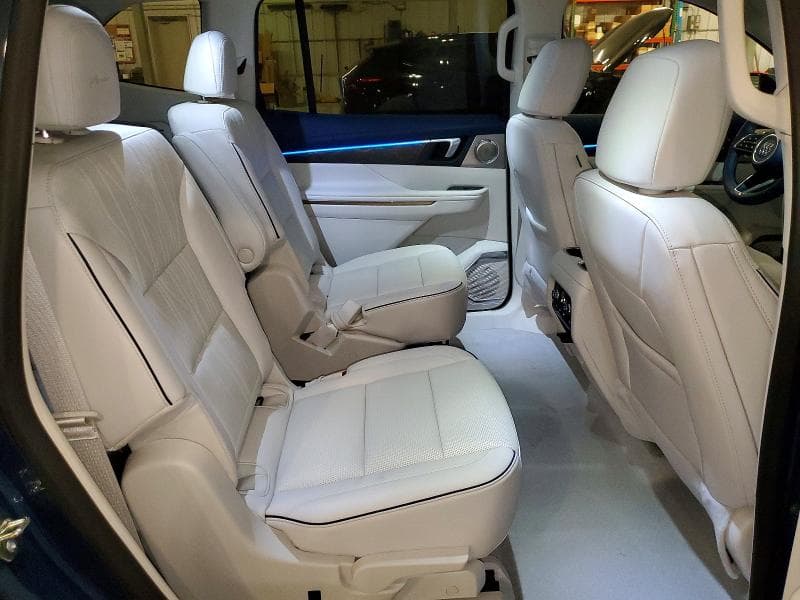 2026 BUICK ENCLAVE AVENIR 11