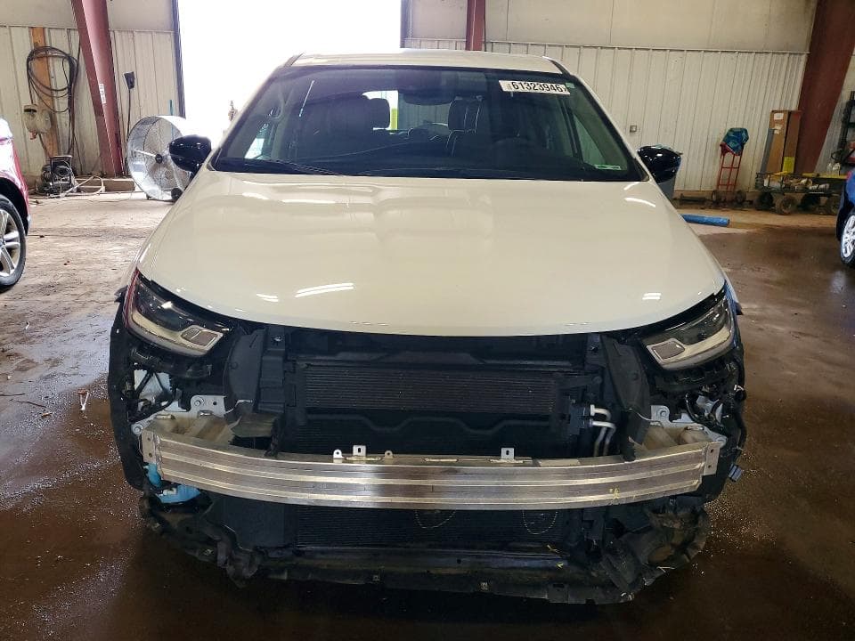2024 CHRYSLER PACIFICA TOURING L 5