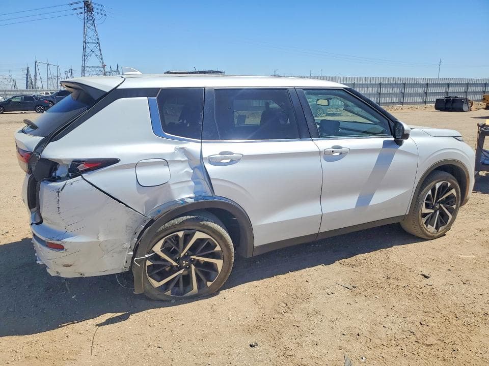 2024 MITSUBISHI OUTLANDER SE 3