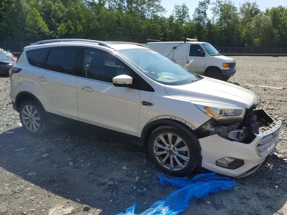 2018 FORD ESCAPE TITANIUM 4