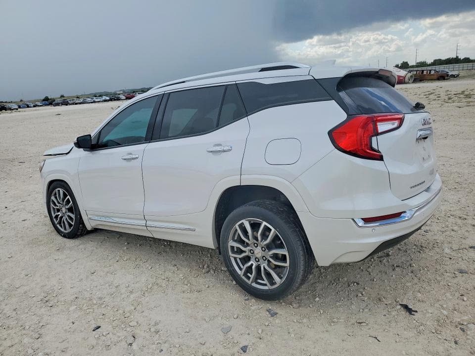 2022 GMC TERRAIN DENALI 2