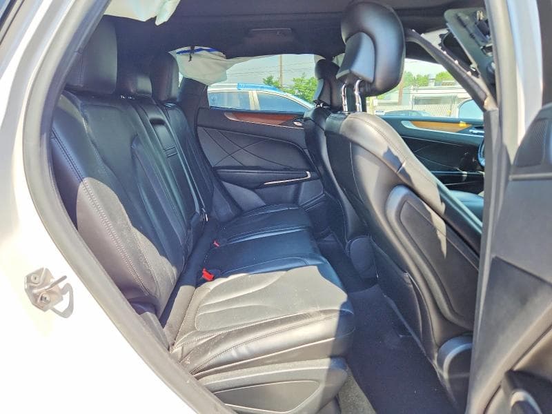 2019 LINCOLN MKC RESERVE 11