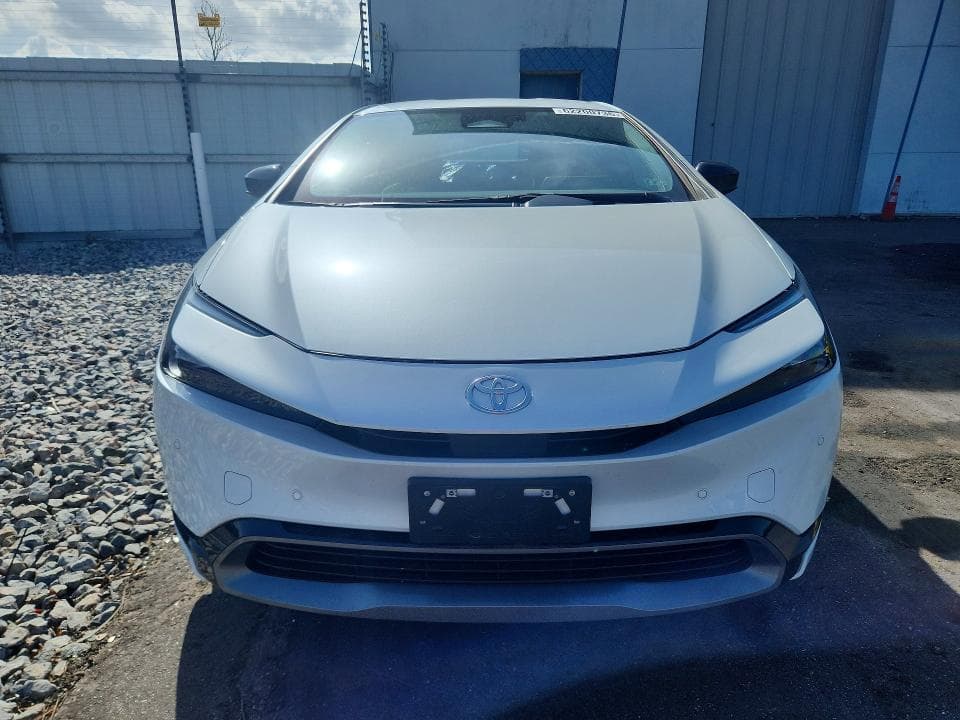 2024 TOYOTA PRIUS XLE 5