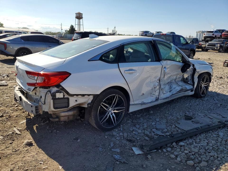 2022 HONDA ACCORD TOURING 3