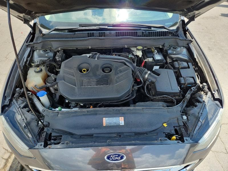 2017 FORD FUSION SE 11