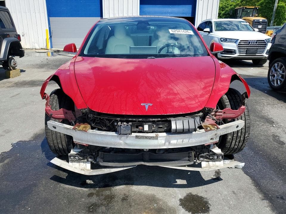 2018 TESLA MODEL 3 5