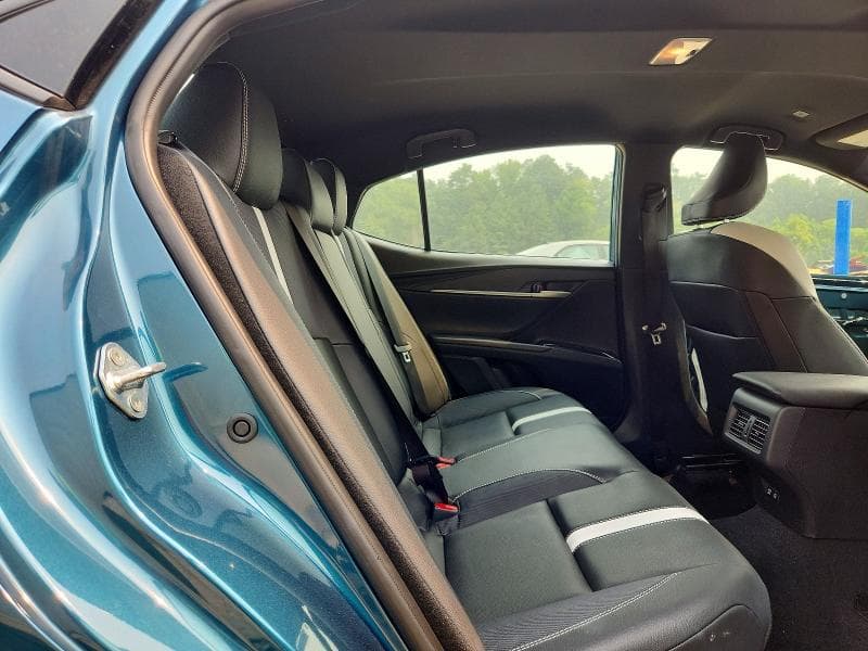 2025 TOYOTA CAMRY SE 10