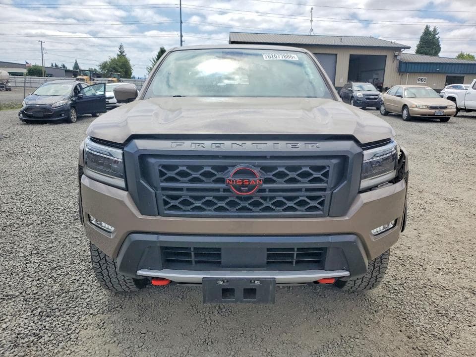 2024 NISSAN FRONTIER PRO-4X 5