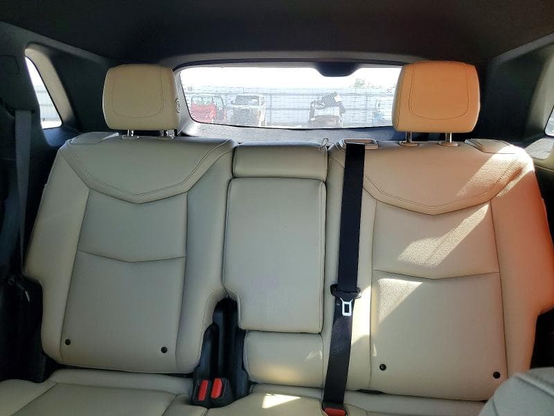 2017 CADILLAC XT5 10
